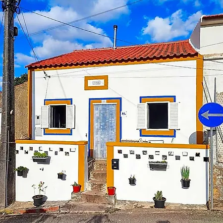 Historic Vineyard Retreat - 1785 Country In Peral 公寓